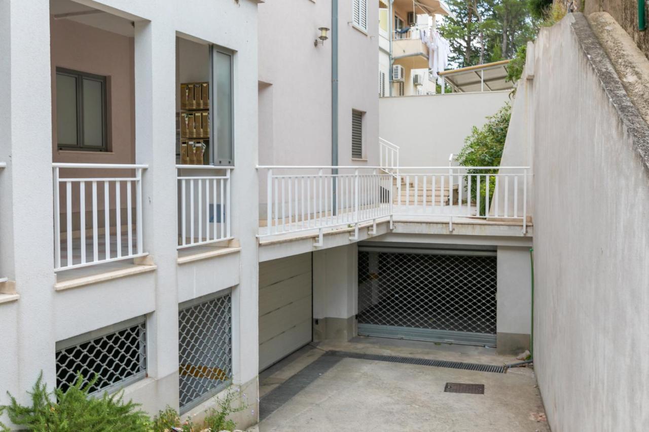 Apartman Mar18 Makarska Exterior foto