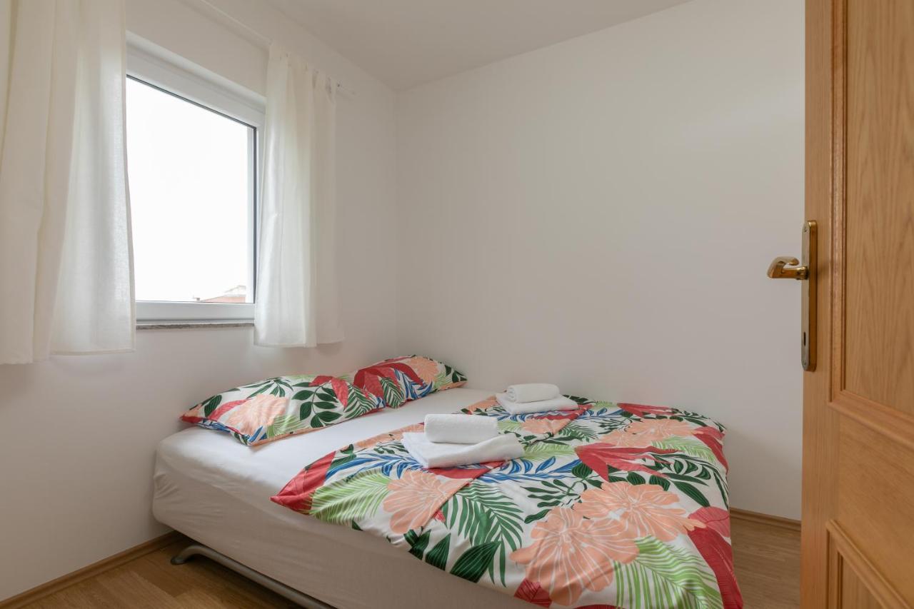 Apartman Mar18 Makarska Exterior foto